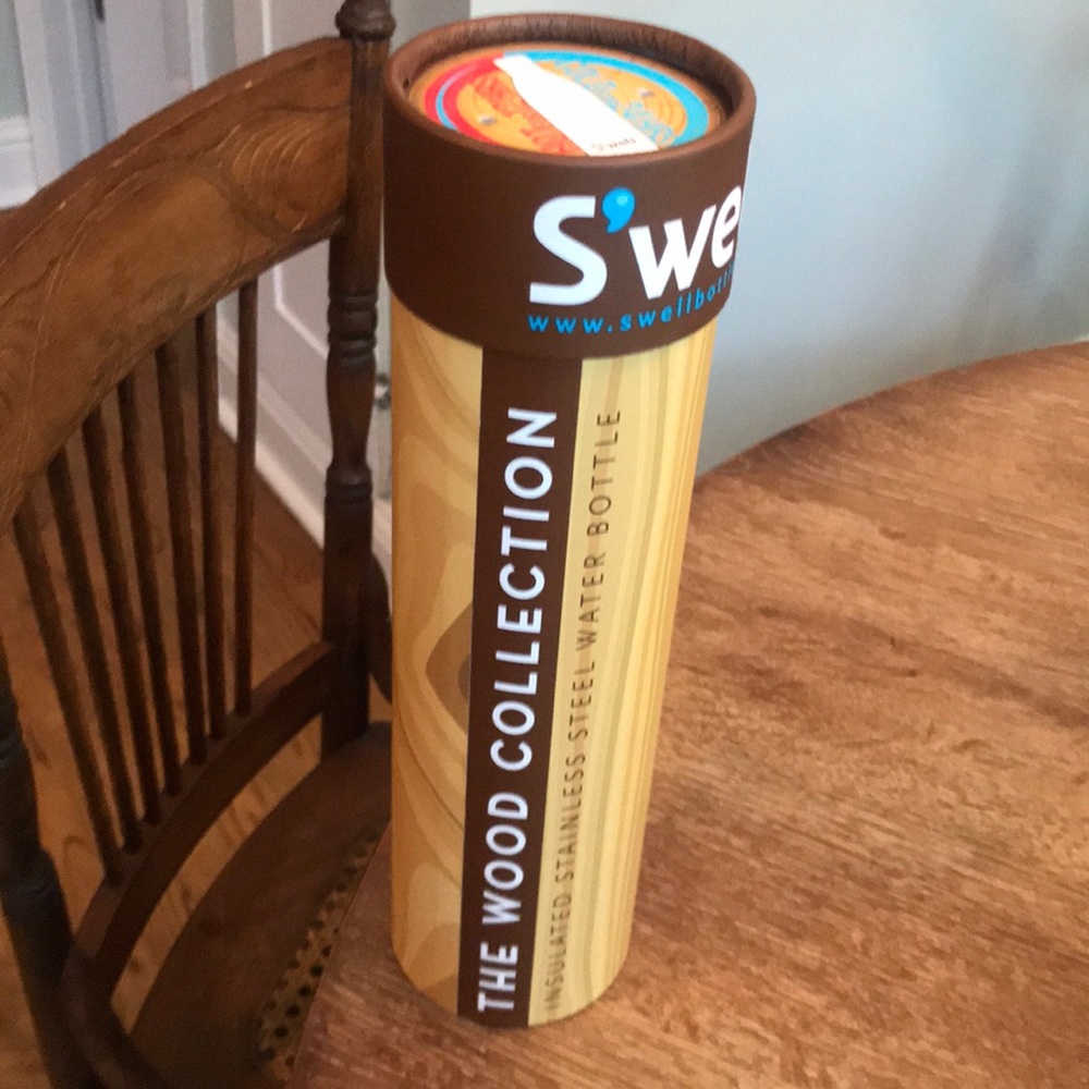 NEW S’well water bottle